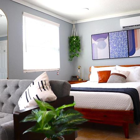Luxury Studio Suite Close To Tampa Airport ภายนอก รูปภาพ