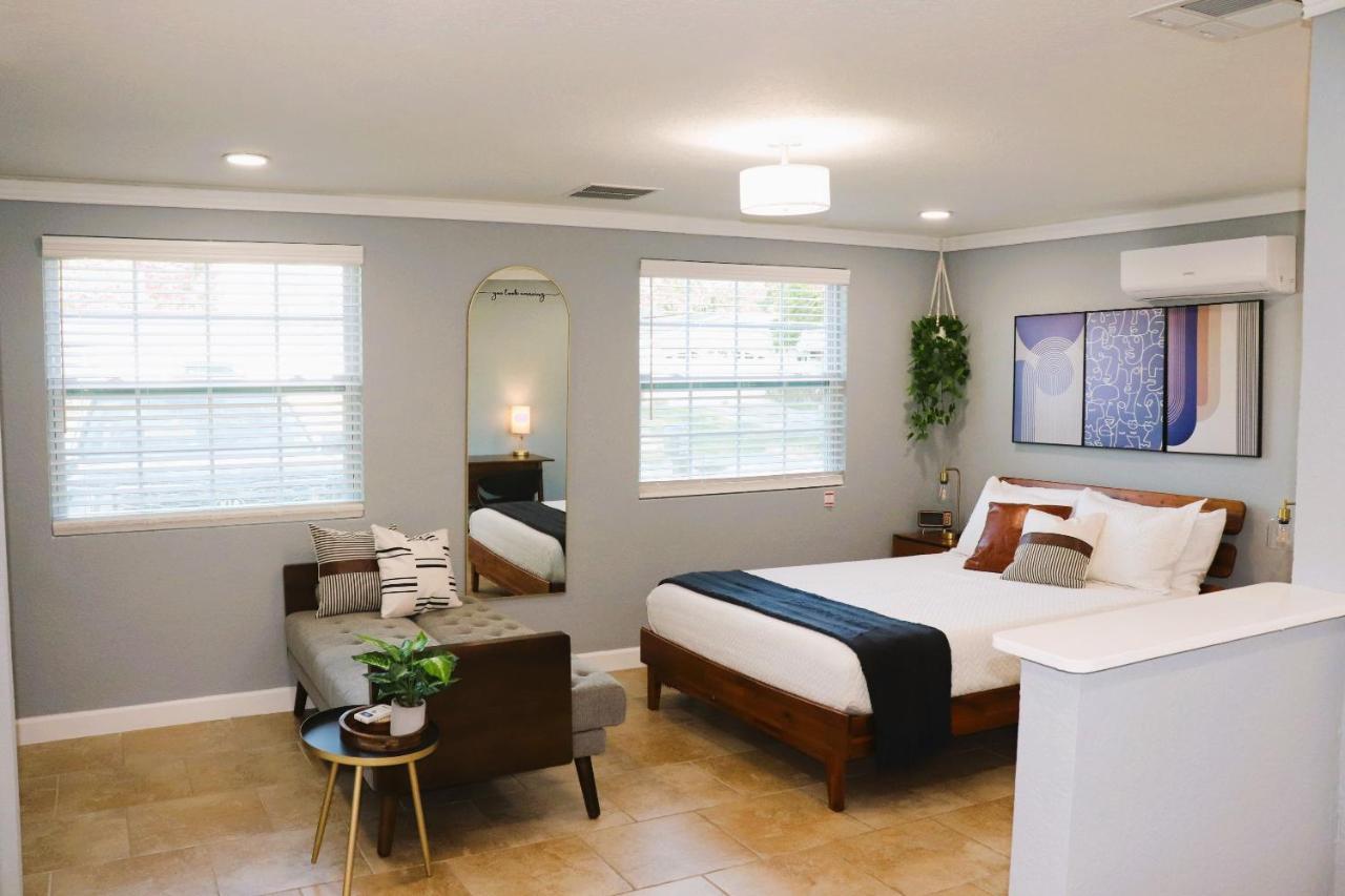 Luxury Studio Suite Close To Tampa Airport ภายนอก รูปภาพ